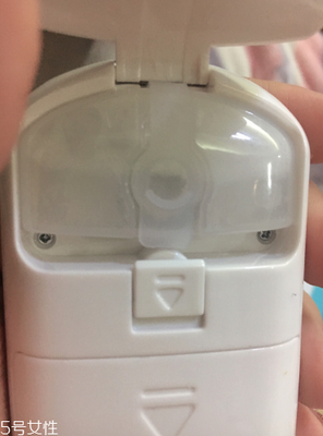 名創優品保濕噴霧美容儀評測 百元級補水神器是否值得入手？